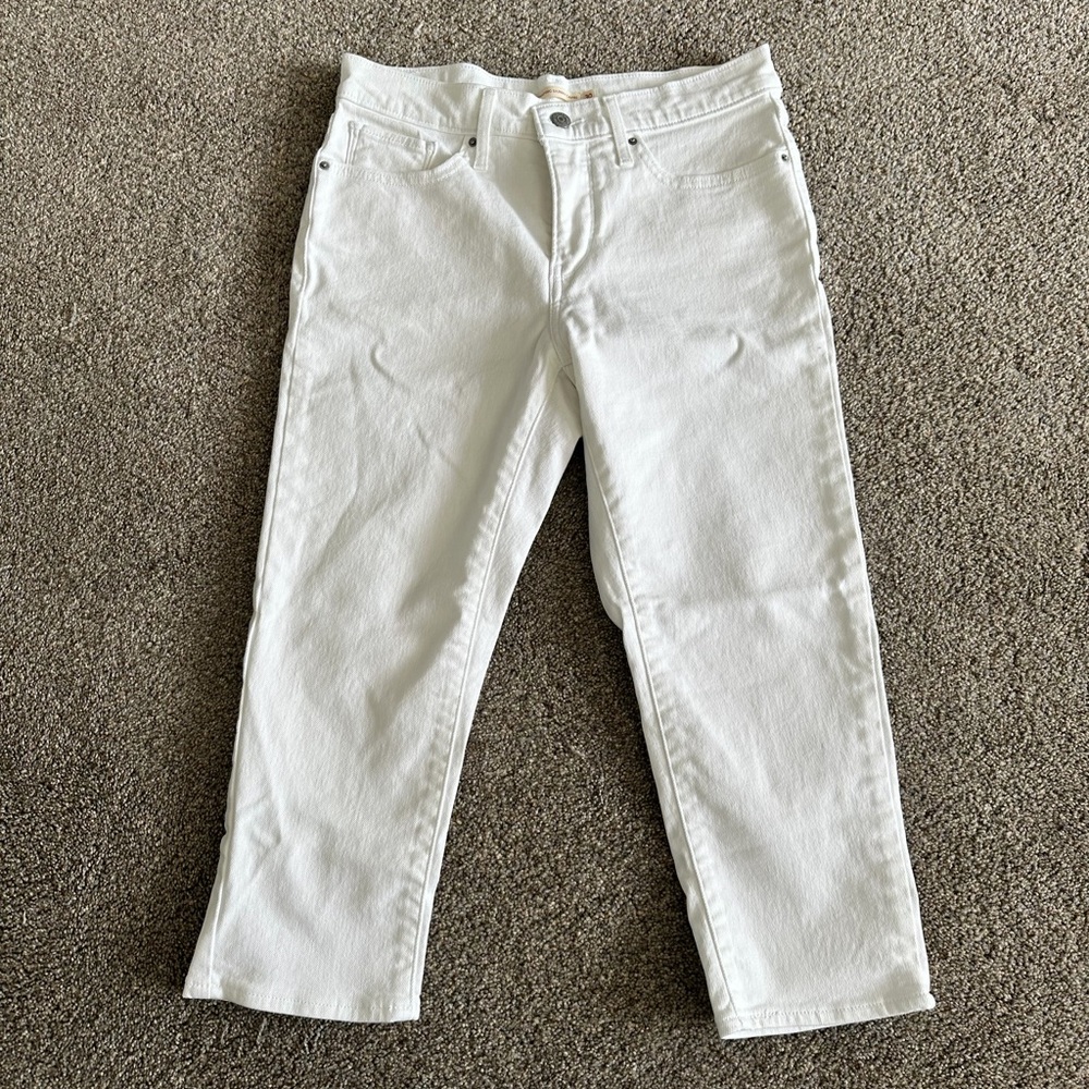 Levi’s Capri Pants